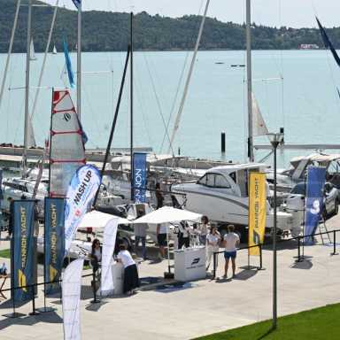 Pannon Yacht - House Boat Show