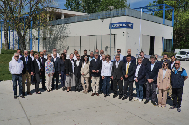 REPRESENTATIVES OF THE EUROPEAN SAILING ASSOCIATION MEETED IN THE BLUE RIBBON PORT