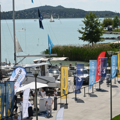 Pannon Yacht - House Boat Show