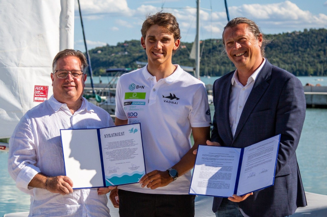 Jonatán Vadnai sa oficiálne stal športovým ambasádorom VisitBalaton365 v Kékszalag PORT